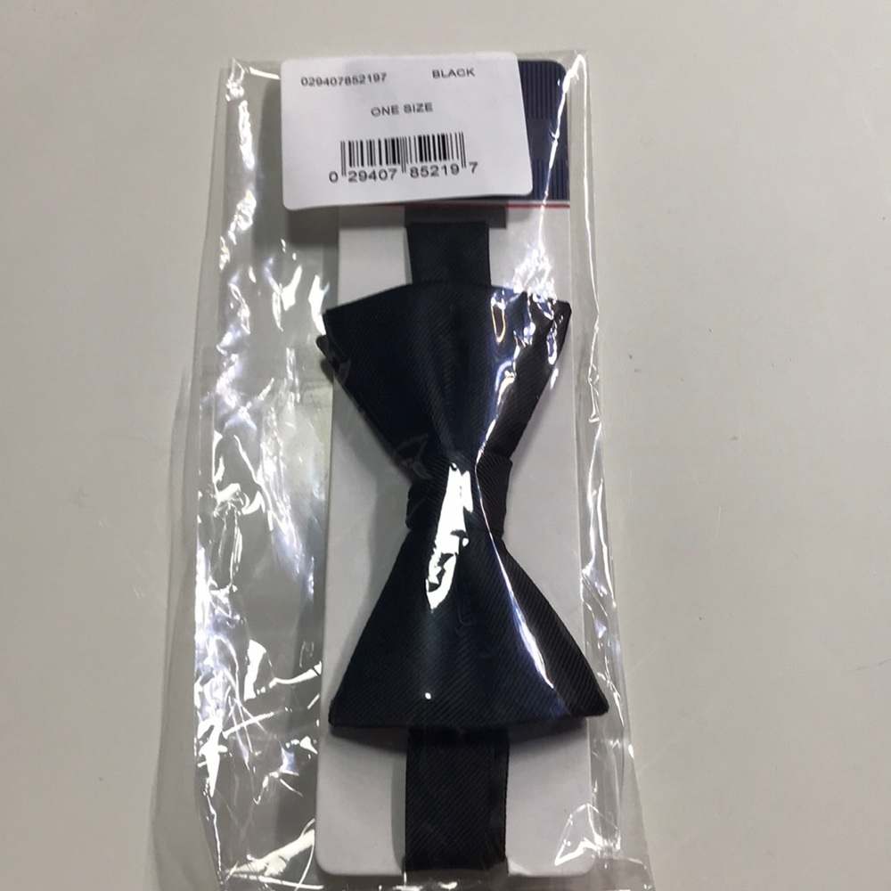 IZOD Bow Tie